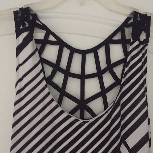 Black and White Long Maxi Dress-Bailey Blue - Picture 5 of 6